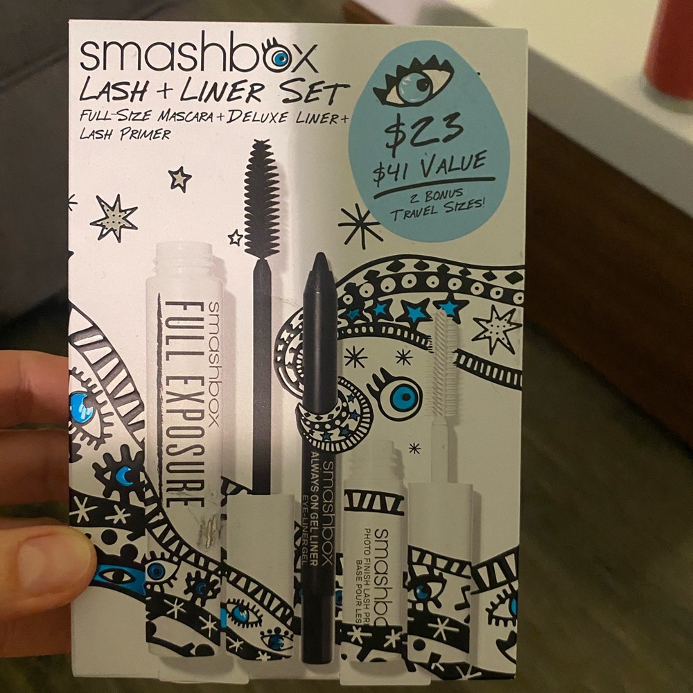 Brand new Smashbox lash and liner set